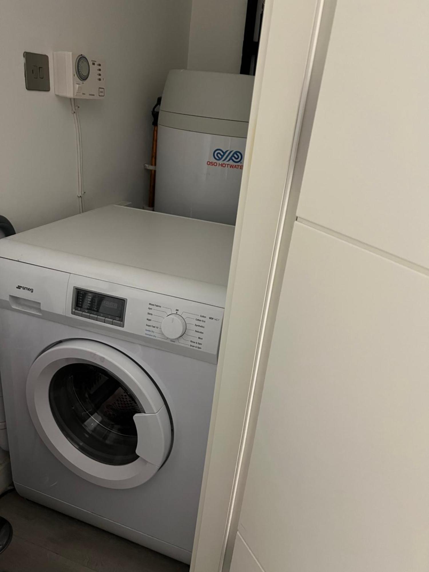 Stylish 2 Bedrooms, 2 Bathrooms With Workspace In Milton Keynes Buitenkant foto
